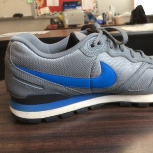 Nike blue and gray waffle trainer shoes